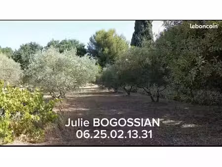 terrain 450 m² les pennes mirabeau