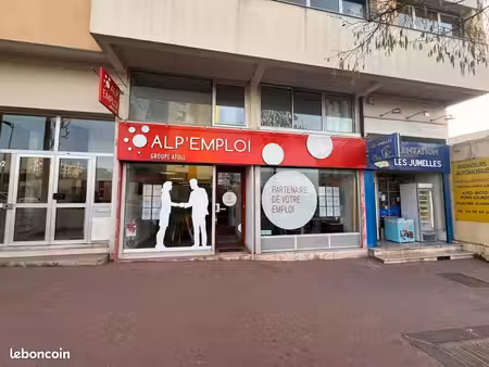 commerce 79 m²