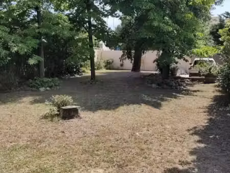 terrain 468 m² meyreuil