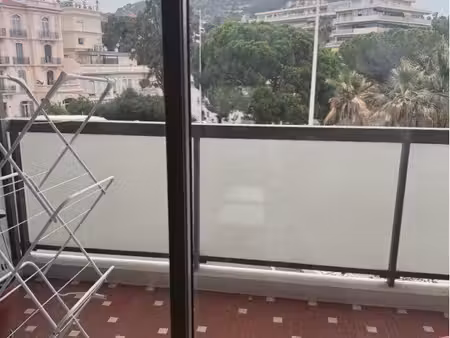 cannes – rue d’antibes – studio avec balcon & cave – idéal investissement locatif