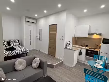 appartement divisé en 3 studios centre-ville 70m2