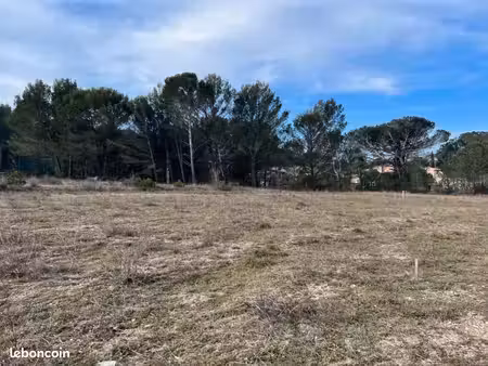 terrain 1 508 m² alleins