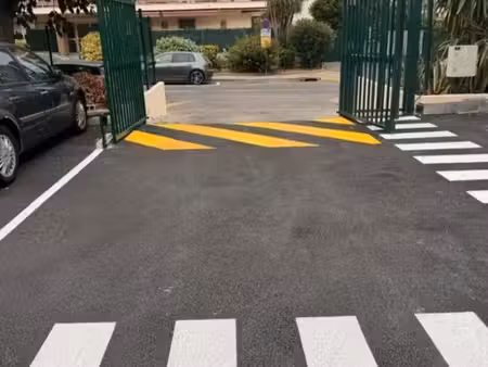 garage à vendre quartier des vespins