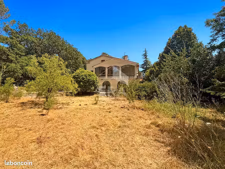 maison 4 pièces 141 m²