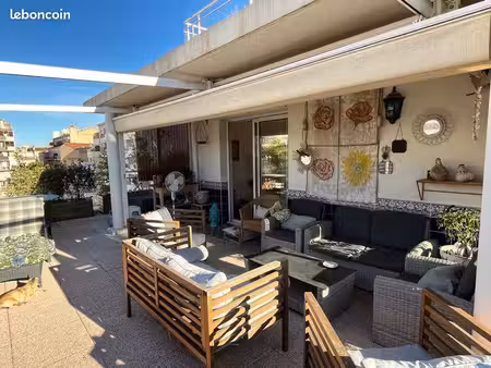appartement t3 secteur castellane