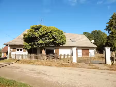 vente maison 6 pièces 118 m² à bletterans (39140)  185 000 €