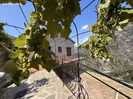maison 3 pièces 134 m²
