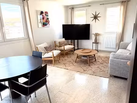 appartement 3 pièces 76 m2   7ème sur 8 quartier monplaisir