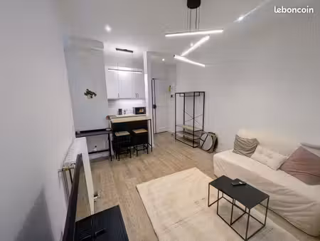 studio meublé rénové 20 65 m² – calme sur cour – métro javel ou boucicault 5 min – fibre i