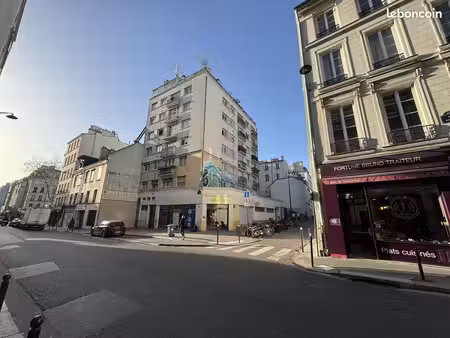 parking/box 12 m² paris