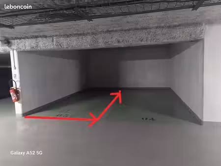 parking privé 17 m² paris 12e