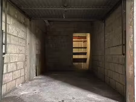 box fermé 11 8+6 4 m² – 23.000 - paris 19e