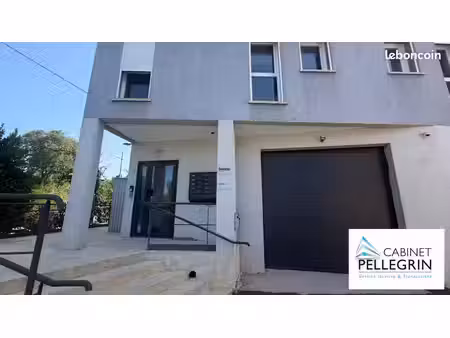 bureaux 77 m² aubagne