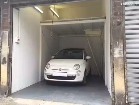 m°falguière: garage box avec mezzanine en rez-de-jardin