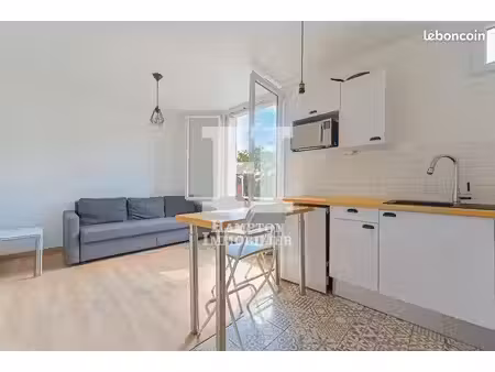 studio 1 pièce 19 m²