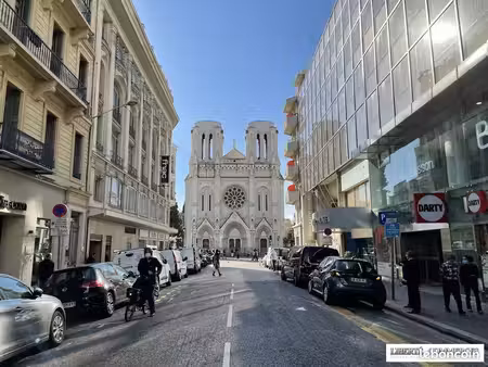 fonds de commerce 67 m² nice
