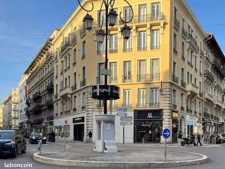fonds de commerce 69 m² nice