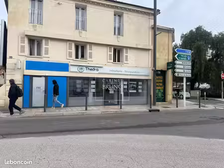 local commercial 139 m² cannes-la-bocca