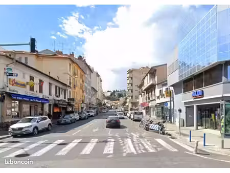 local commercial 176 m² nice