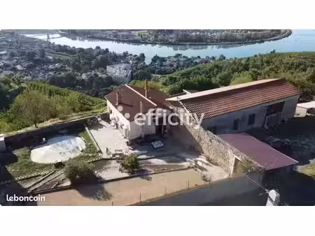 longère 6 pièces 169 m²