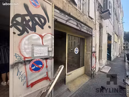local 50 m² marseille