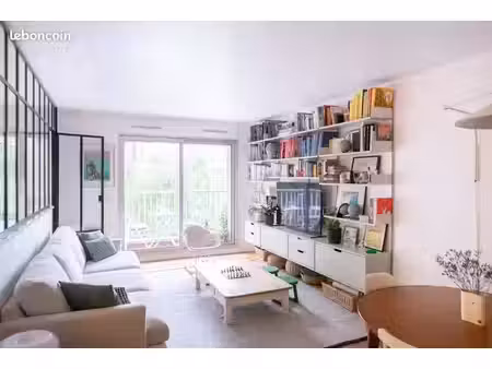 charmant t3/t4 avec vue jardin  à deux pas du canal saint-martin 22 avenue de verdun
