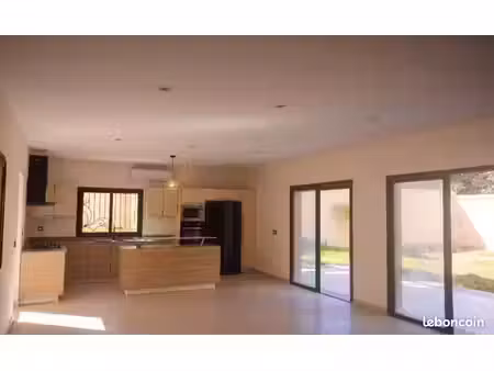 maison 5 pièces 102 m²