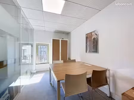bureaux 94 m²
