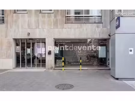 local commercial 270 m²