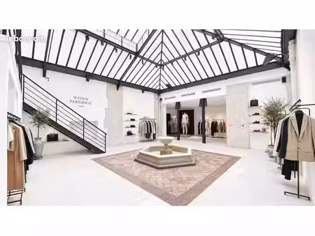 bureau 180 m²