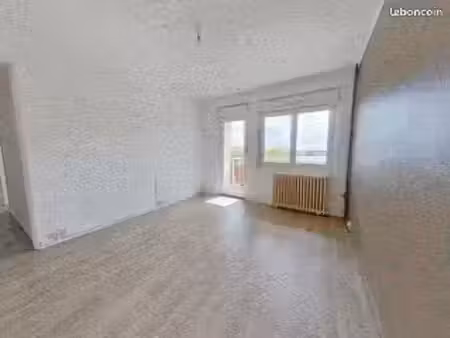 bel appartement f3 à louer