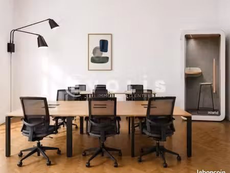 bureau 210 m²