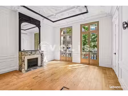 bureaux 300 m²
