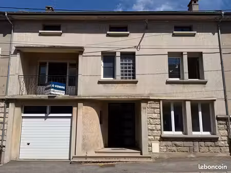 maison 7 pièces 121 m²