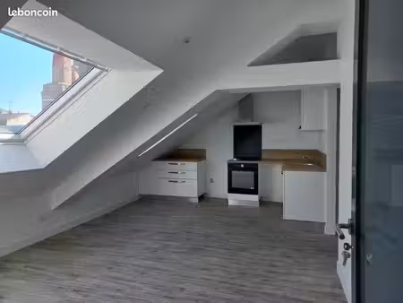 location studio roubaix entièrement rénové