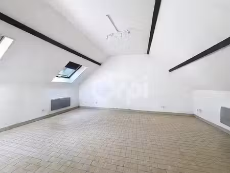 location appartement 1 pièce 32.23 m² à clermont (60600)  457 €