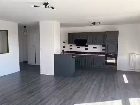 location appartement 3 pièces 85.35 m² à le havre (76600)  885 €