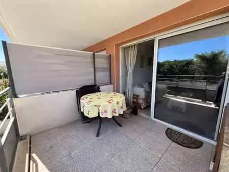 appartement avec terrasse et parking