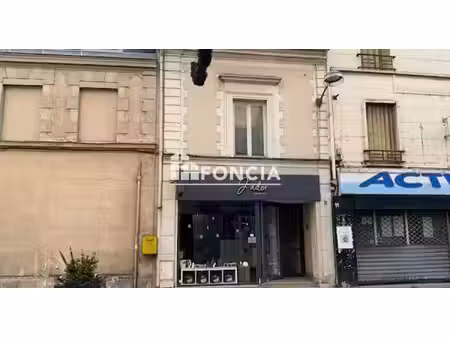 enghien rue principale  immeuble comprenant boutique occupée avec au dessus duplex offrant
