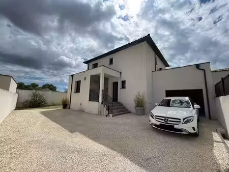 alès - villa récente 4 chambres - sh: 130m2 - terrain 521m2