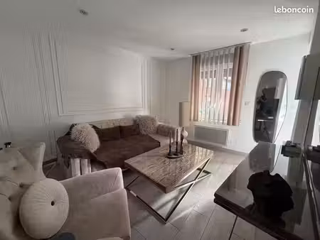 maison 6 pièces 80 m²