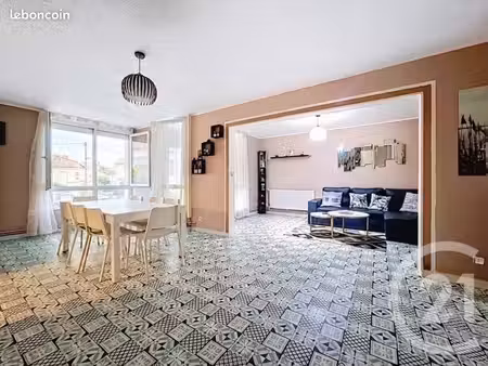 appartement 4 pièces 108 m²