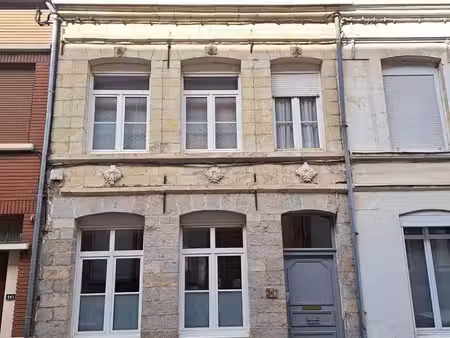 douai centre – jolie maison de ville ou immeuble de rapport mixte – très belle rénovation 