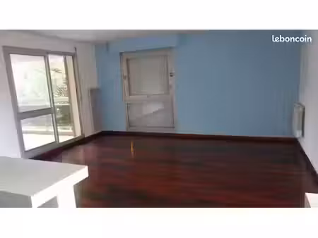 location à l'année f3 à stella
