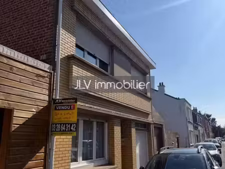 maison 10 pièces 135 m²