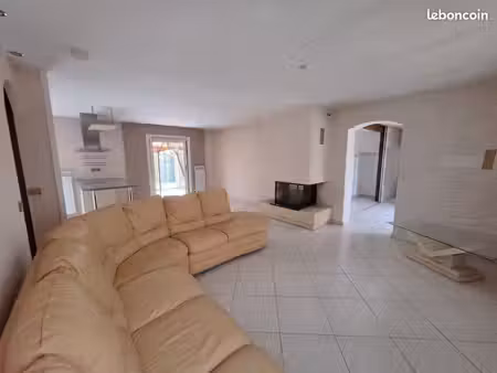 maison familiale individuelle sur sous-sol total