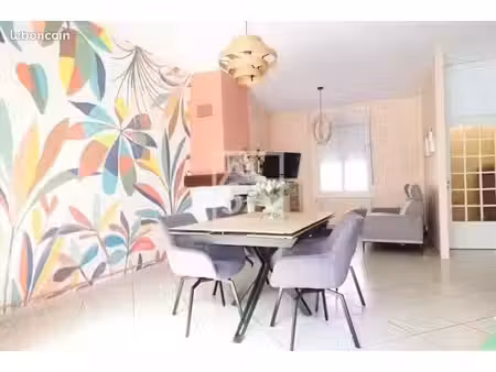 maison 6 pièces 104 m²