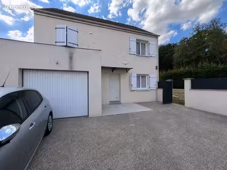 maison 5 pièces 99 m² – 3 chambres avec jardin – méru