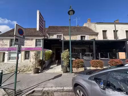 local restaurant 75 m²
