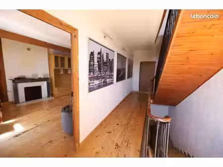 maison de ville 8 pièces 245 m²